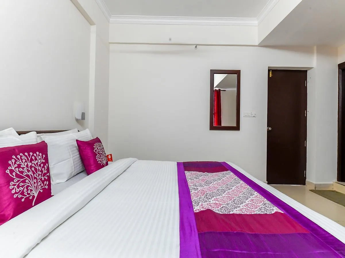 Oyo 11309 Hotel Green Land Residency Kochi 3*,